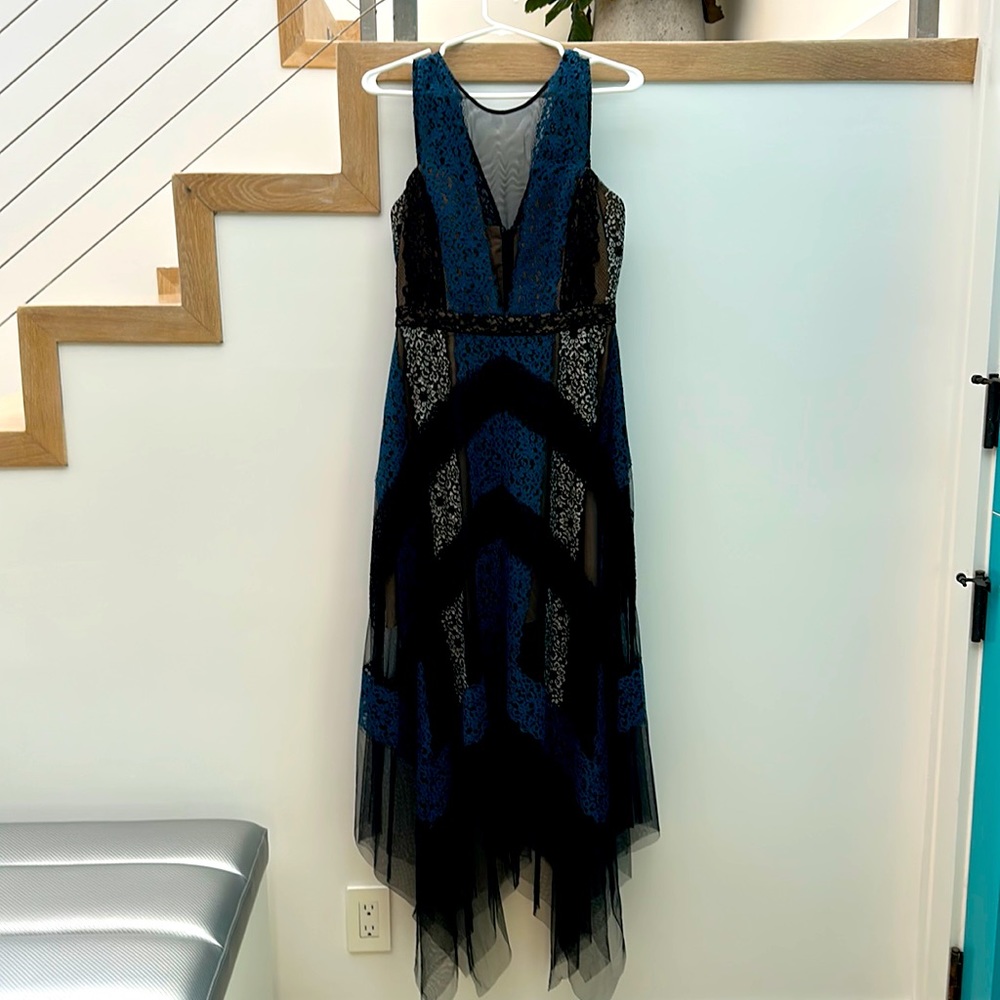Maxi dress by BCBGMAXAZRIA SIZE 8, lace black, navi, beige colors